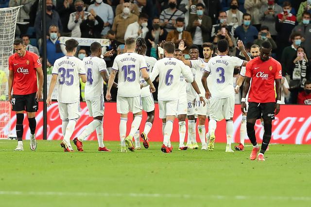 张镇麟30分辽宁轻取广州 高登44分四川负首钢