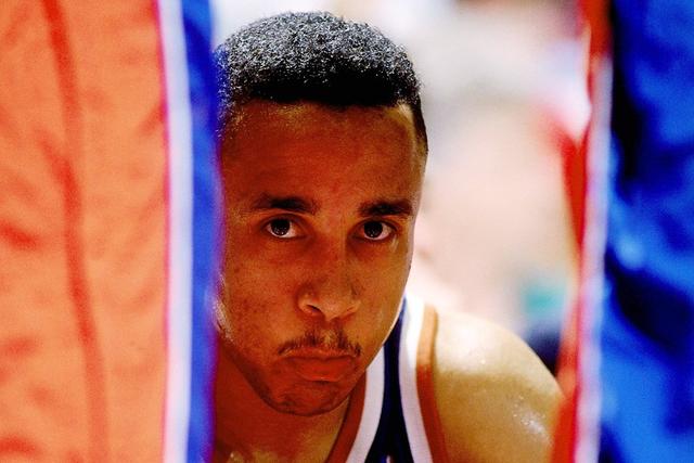 莫兰特三双灰熊送雄鹿4连败 火箭险胜独行侠