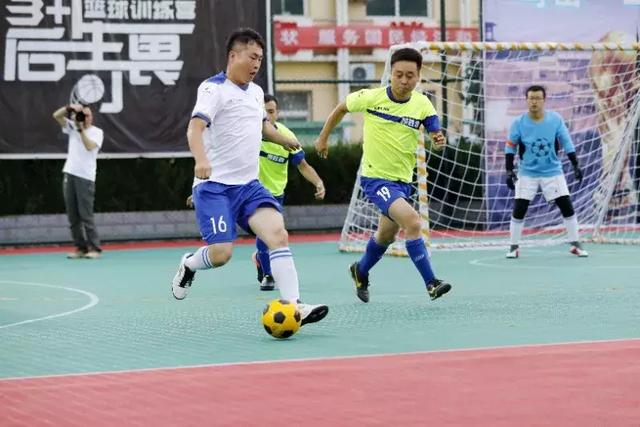 莫兰特准绝杀灰熊险胜森林狼 热火大胜开拓者